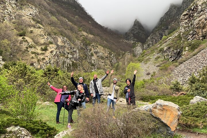 Highlights of Caucasus Mountains-Jinvali,Ananuri,Gudauri,Kazbegi(Group tour)