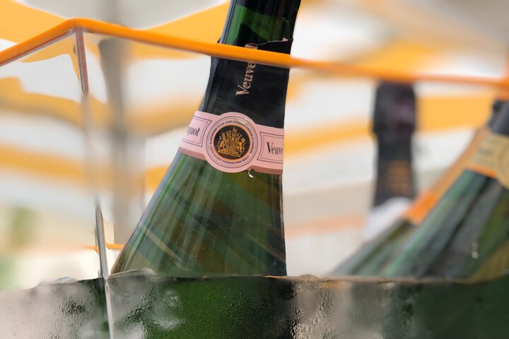 Exclusive Champagne Tour: 1 Famous+1 Boutique House & Restaurant