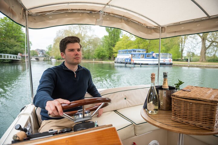 Afternoon Tea Sightseeing River Cruise in Oxford