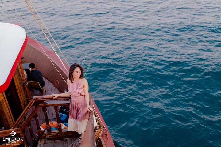 Nha Trang Sunset Cocktails and Dinner Cruise