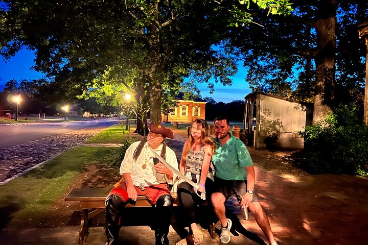 Williamsburg Ghosts, Witches and Pirates Tour