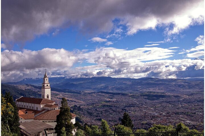 Private City Tour Bogota + Monserrate, Gold, Botero and Candelaria.