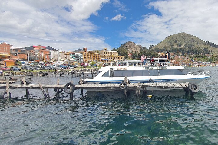 Titicaca Touristic Bus from Copacabana to La Paz_Everyday_1:00 p.m.