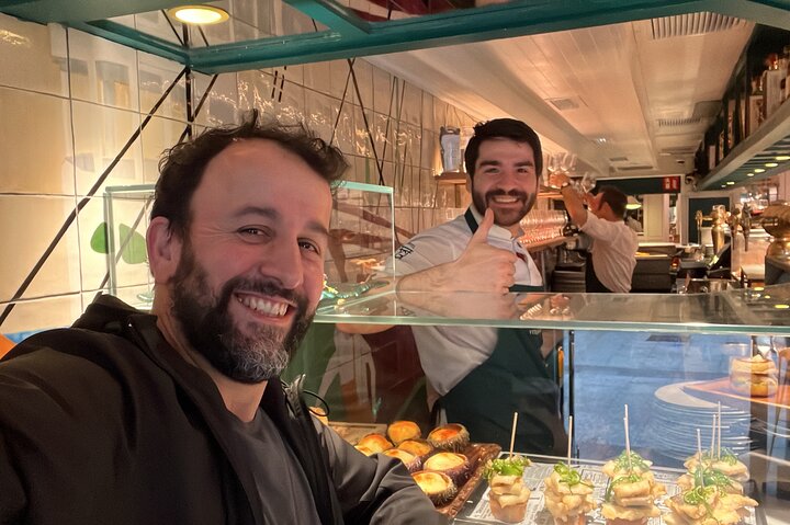 San Sebastian Premium Pintxo Food, Wine & Market Foodie Tour