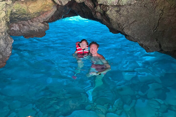 Uncharted Caves & Snorkelling Heaven: Cala Granadella Kayak Tour