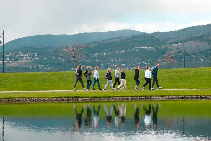 Kelowna: #1 Rated Walking Food Tour with 7 Tastings and 4 Drinks