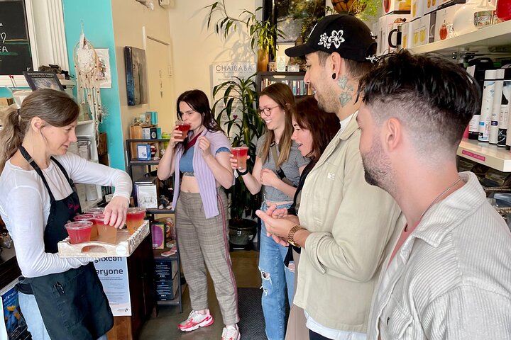 Kelowna: #1 Rated Walking Food Tour with 7 Tastings and 4 Drinks