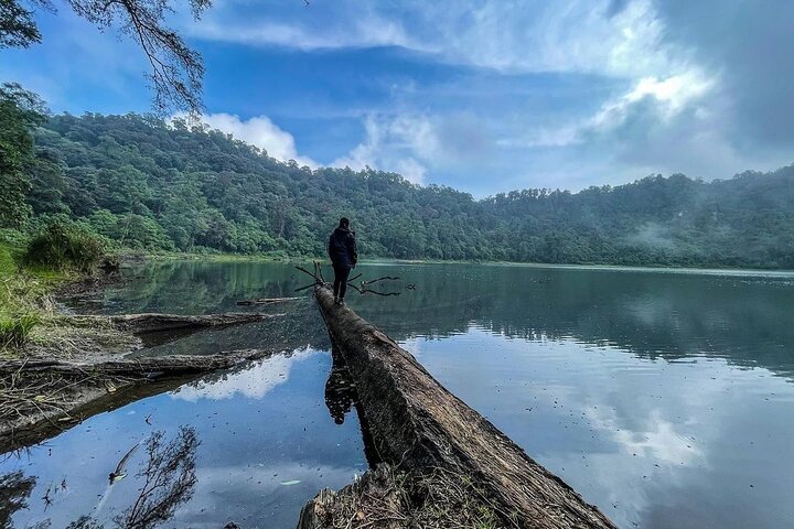 Private Hike to a Sacred Lagoon on a Crater Volcano - Full-Day Tour from Xela