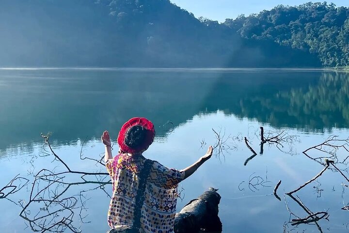 Private Hike to a Sacred Lagoon on a Crater Volcano - Full-Day Tour from Xela
