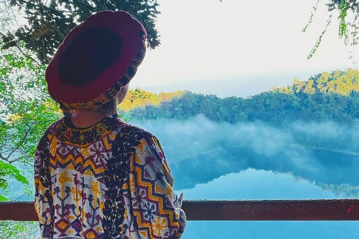 Private Hike to a Sacred Lagoon on a Crater Volcano - Full-Day Tour from Xela