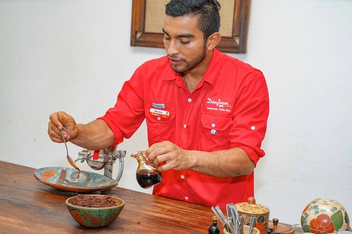 Coffee, Chocolate & Sugar Cane Tour (Regular)