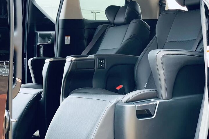 Private arrival Transfer from Narita Airport(NRT) to central Tokyo city