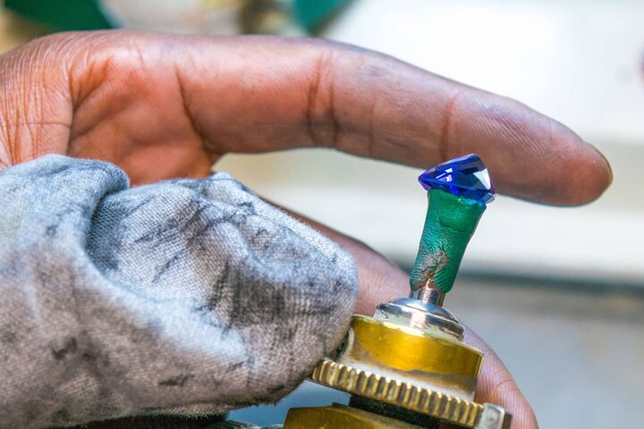 Tanzanite Shopping Experience in Arusha