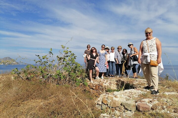 Oil-tasting experience near Cefalu