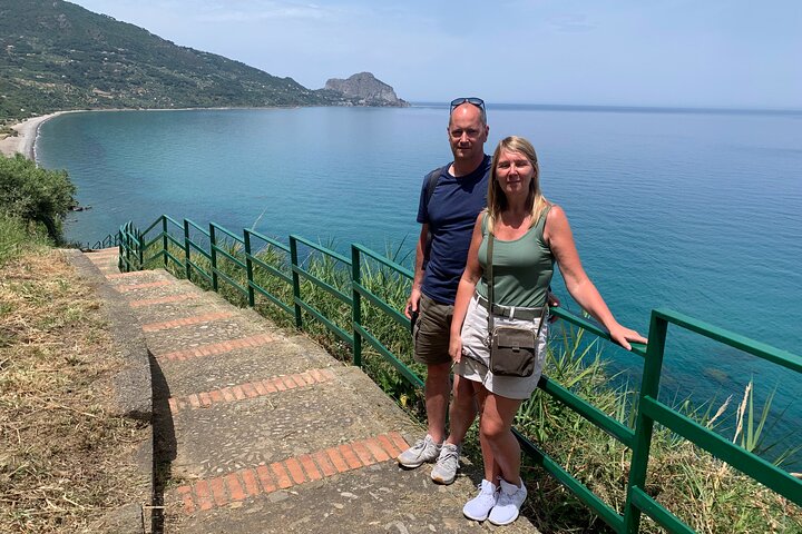Oil-tasting experience near Cefalu