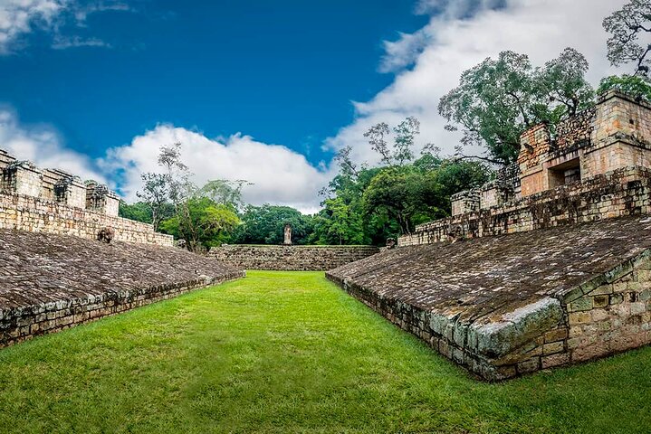 Copán Honduras Overnight. from Guatemala or Antigua.