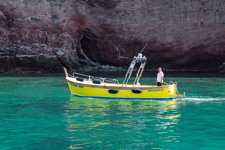 Relaxing Boat Tour with Aperitif in Cinque Terre