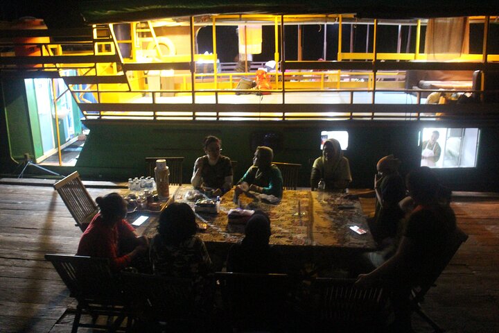 Orangutan Houseboat Kelotok Tanjung Puting 3 Days Share Cost