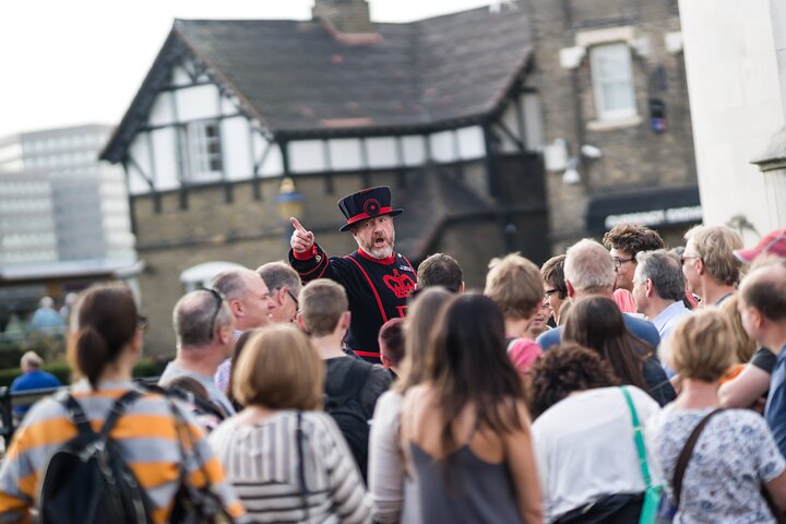 Tower of London and Crown Jewels Exhibition Day Ticket