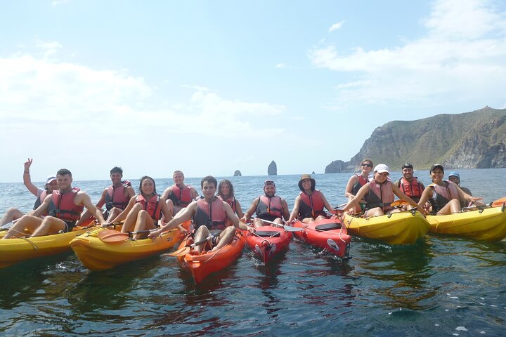 Private Tour explore Vulcano Island by Kayak & Coasteering