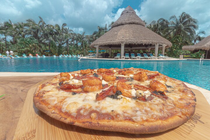 Cozumel: Paradise Beach Club All-Inclusive Day Pass