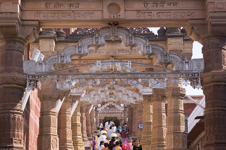 Drop Jodhpur from Jaisalmer With Visit Khichan and Osian