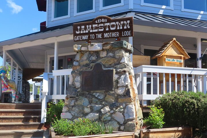 A Highway 49 Drive: A Self-Guided Audio Tour from Angels Camp to Jamestown