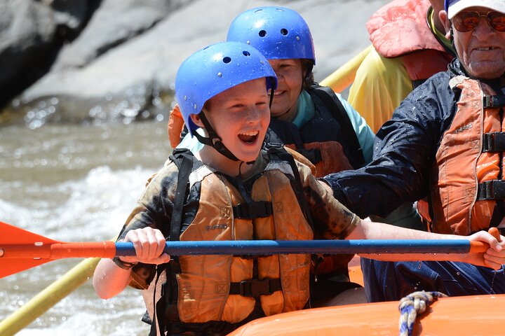 Bighorn Sheep Canyon Half-Day Rafting