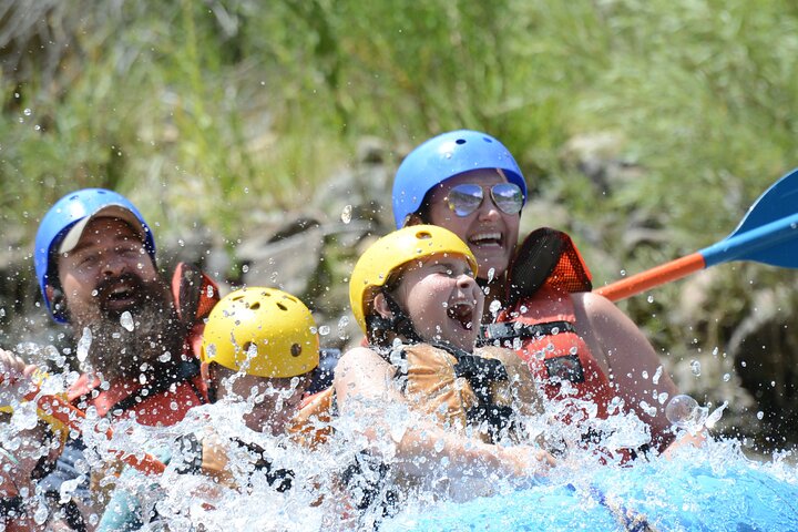 Bighorn Sheep Canyon Half-Day Rafting