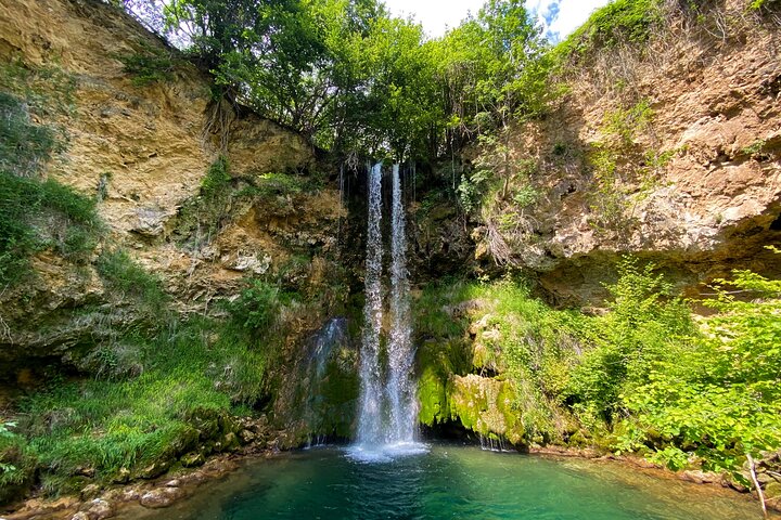 From Belgrade: Best of East (Resava Cave & Lisine Waterfall)