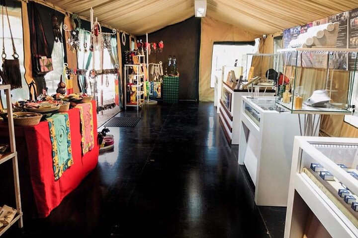 Tanzanite Shopping Experience in Arusha