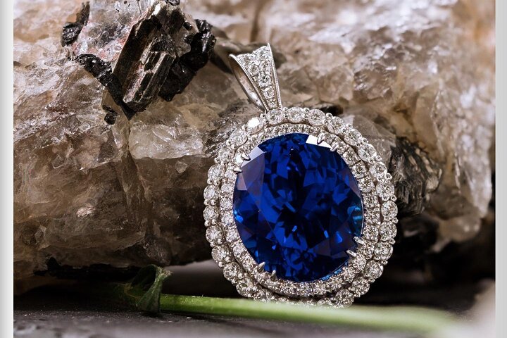 Tanzanite Shopping Experience in Arusha