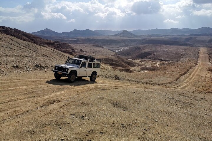 Sunset time Ramon Crater Jeep tour, bonfire and stargazing