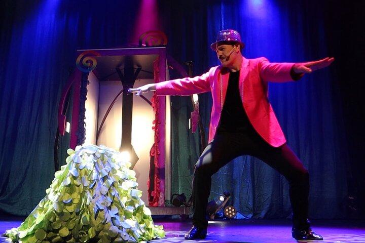 Award Winning Las Vegas-Style Magic Show! Charles Bach Wonders!