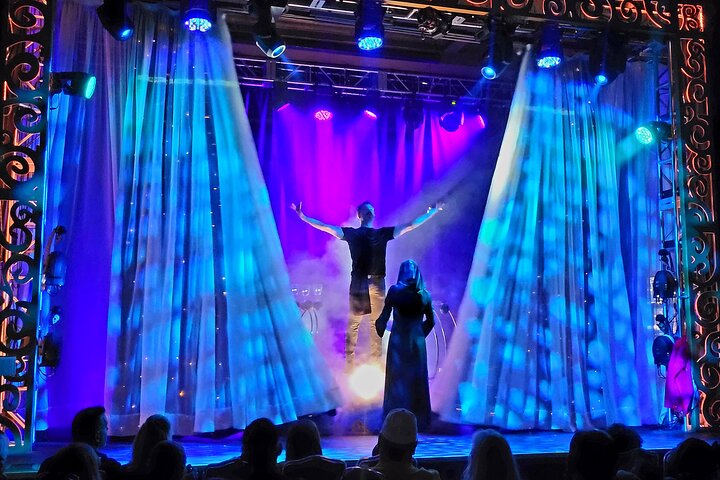 Award Winning Las Vegas-Style Magic Show! Charles Bach Wonders!