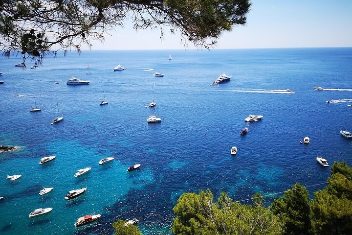 Half Day Private Boat Tour of Capri