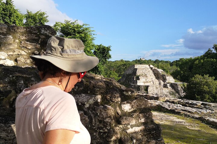 Yaxha Archaeological Focus Day Tour with Monkeys Spotting