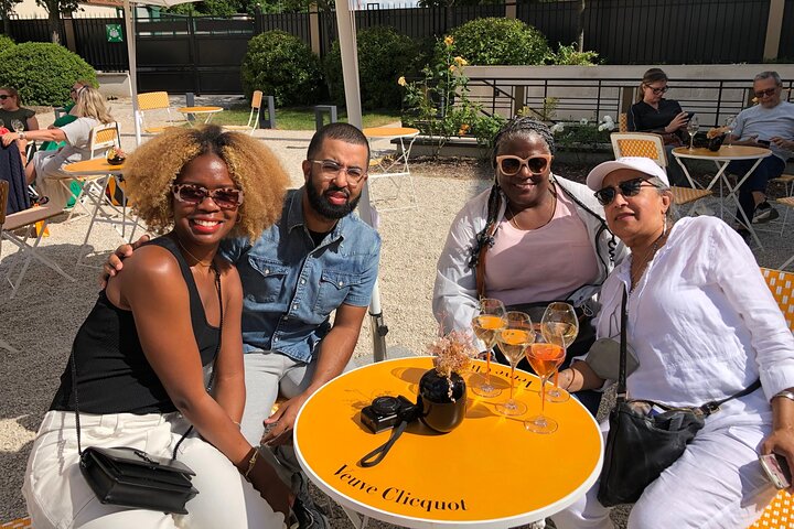 Exclusive Champagne Tour: 1 Famous+1 Boutique House & Restaurant