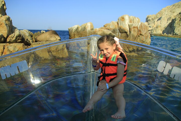 Cabo Clear Boat Tour to the Arch: Hotel Pickup Available