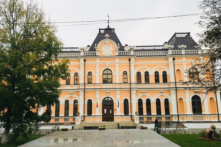 Discover Gagauzia and Manuc Bei Mansion