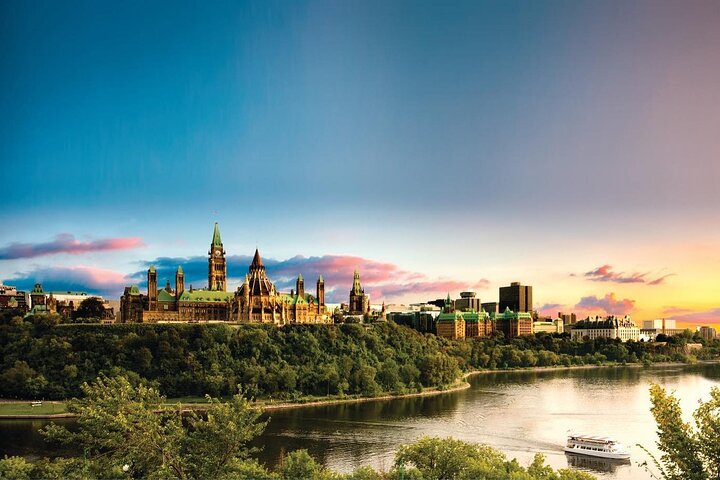 Ottawa Boat Cruise - Paul's Boat Line