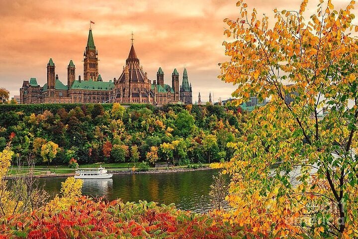 Ottawa Boat Cruise - Paul's Boat Line