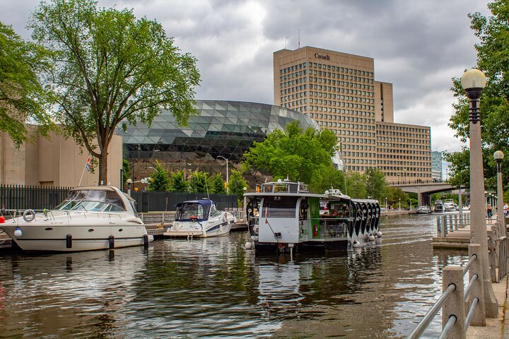 Ottawa Boat Cruise - Rideau Canal Cruise