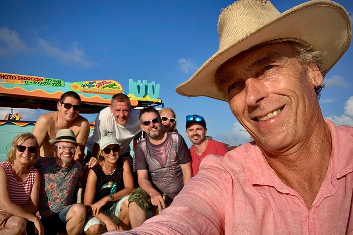 Luc’s Private Group Bonaire Open Bus Tour