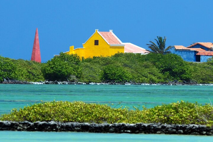 Luc’s Private Group Bonaire Open Bus Tour