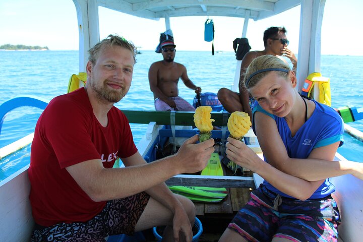 Snorkeling with Turtles on Gili Trawangan