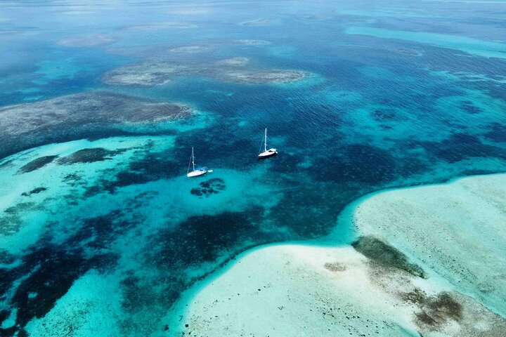 San Blas Islands 4D/3N Trip with Holandeses Cays & Boat Tour