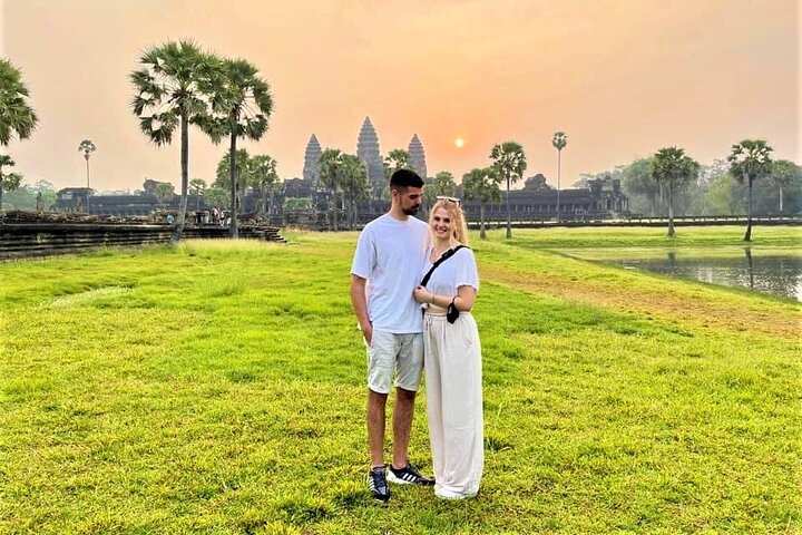 Angkor Wat Sunrise & All Highlight Angkor Temple Private Day Tour