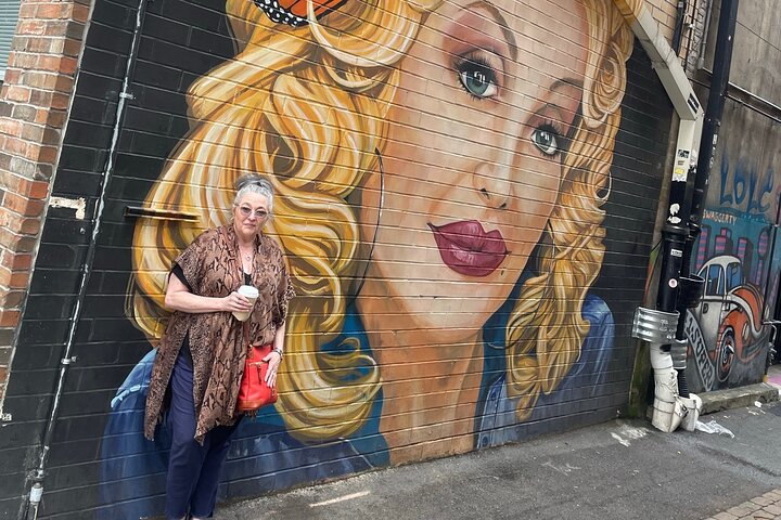 Downtown Knoxville Hidden Tour w/ Ice Cream, Coffee & Tennessee River Gems
