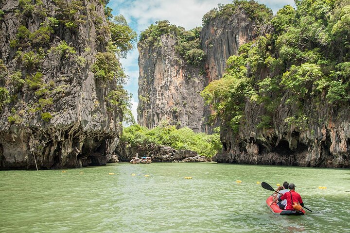 James Bond, Panyee, Hong & Naka Island Speedboat Tour from Phuket
